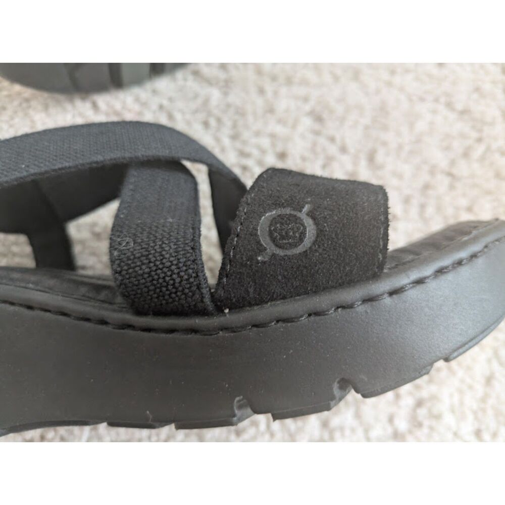 NIB Born Black Lightweight Platform Wedge Heel Strappy Sandals Sz 6 - Picture 4 of 11